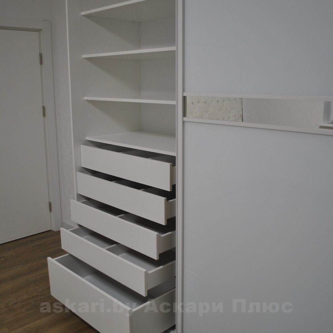 Шкаф-купе на заказ трехстворчатый в Витебске от Аскари Плюс